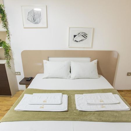 4 Rooms Apartments Nis Exterior photo