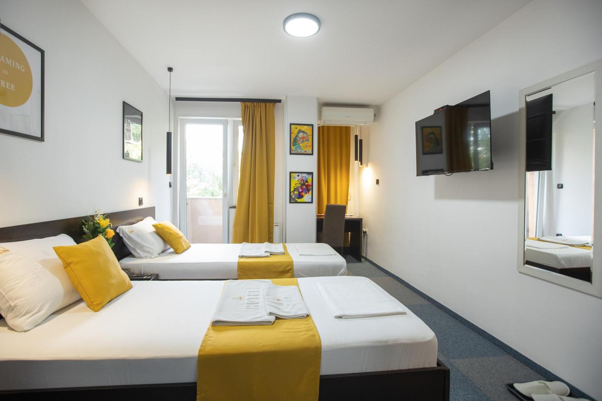 4 Rooms Apartments Nis Exterior photo
